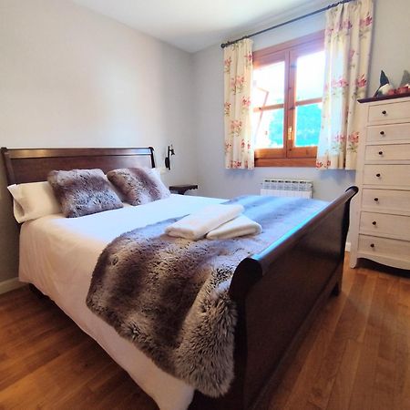 Check-In Casas Cumbre De Benasque Apartment Eriste Luaran gambar