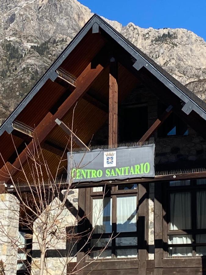 Check-In Casas Cumbre De Benasque Apartment Eriste Luaran gambar