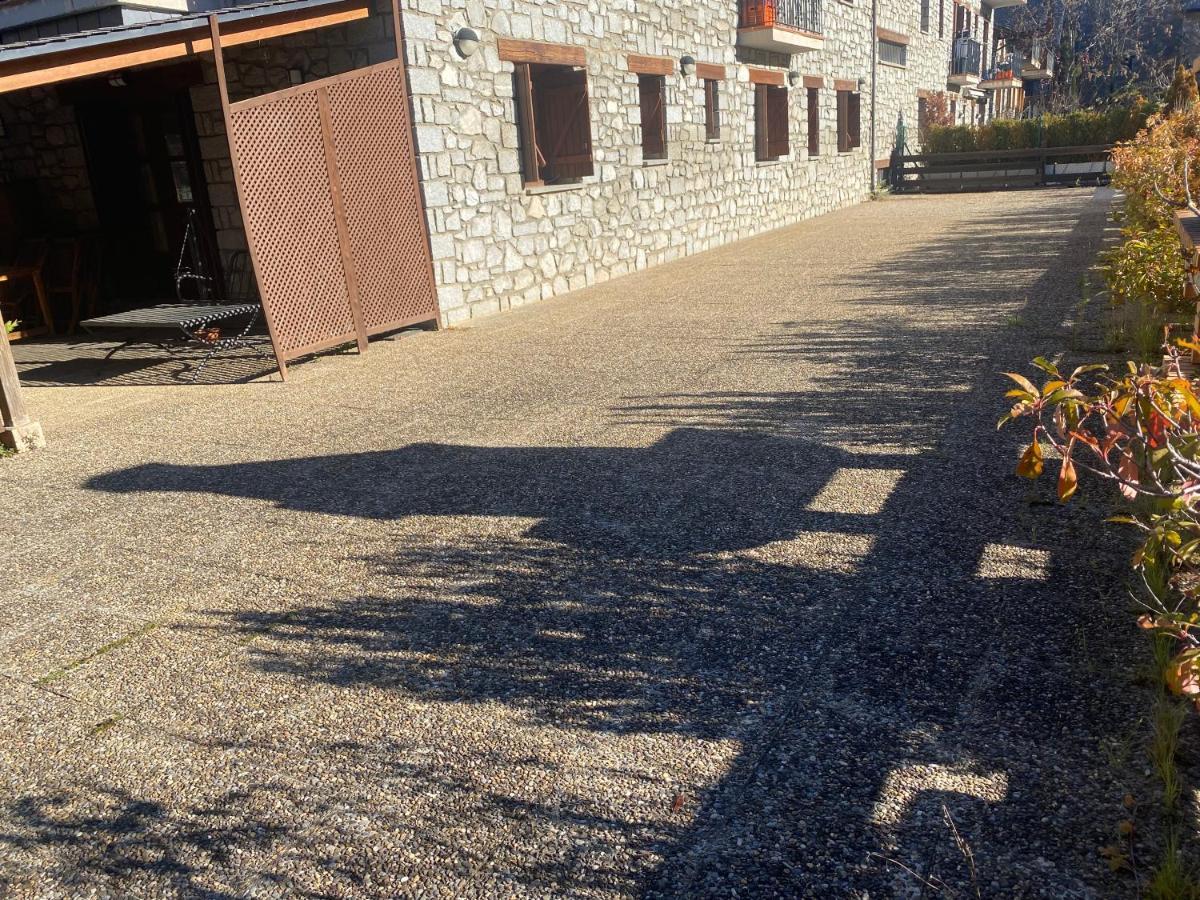Check-In Casas Cumbre De Benasque Apartment Eriste Luaran gambar