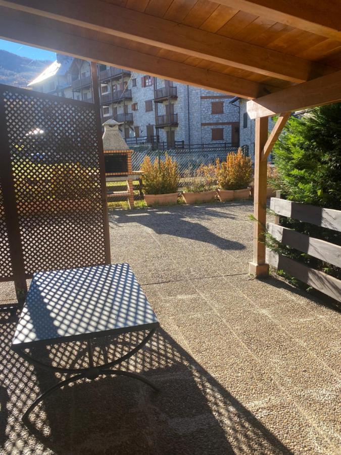 Check-In Casas Cumbre De Benasque Apartment Eriste Luaran gambar