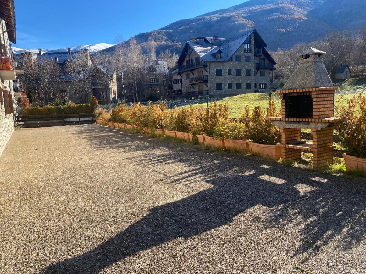 Check-In Casas Cumbre De Benasque Apartment Eriste Luaran gambar
