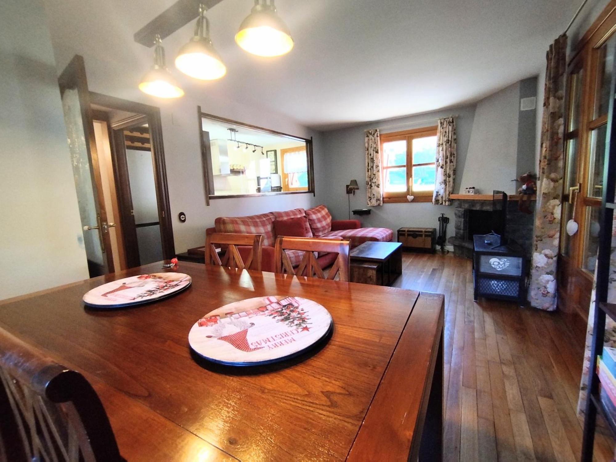 Check-In Casas Cumbre De Benasque Apartment Eriste Luaran gambar