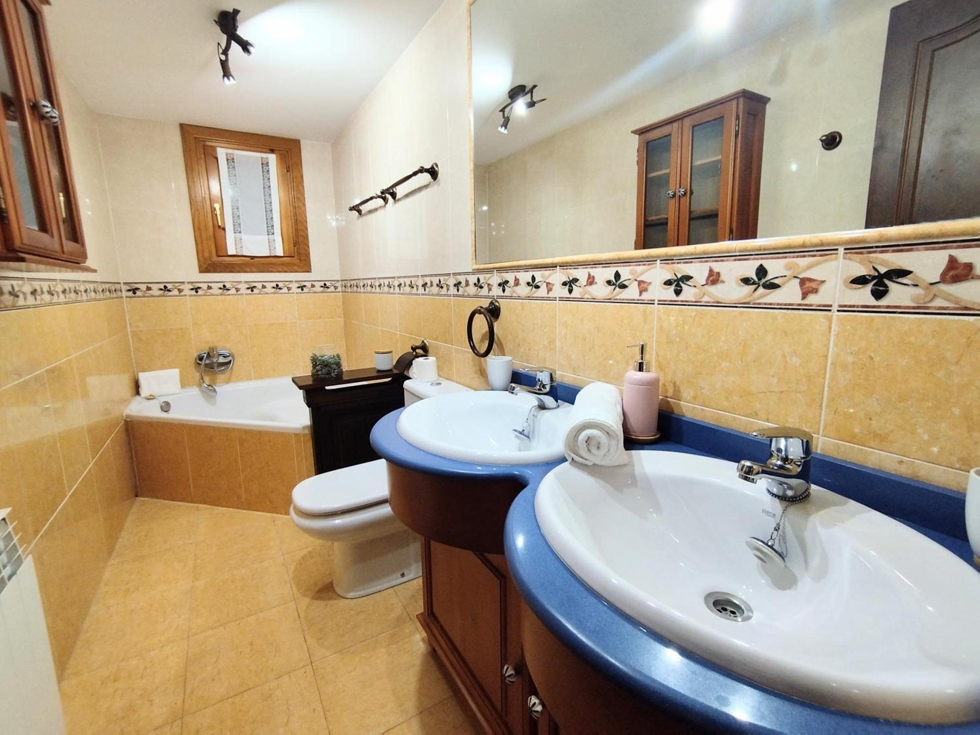 Check-In Casas Cumbre De Benasque Apartment Eriste Luaran gambar